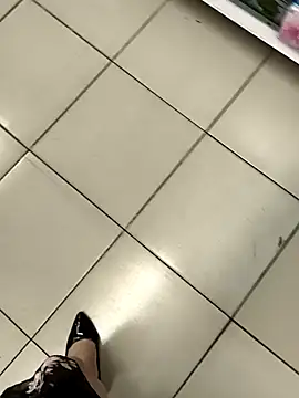 Miky_Lyn live sex cam