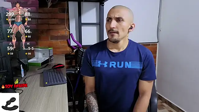 Marck_Muscle's cam snapshot