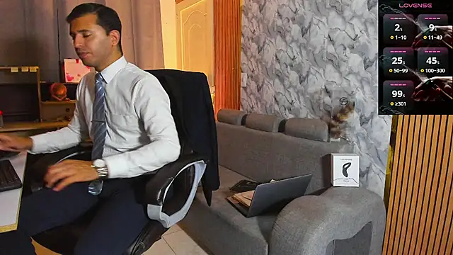 Hideintheoffice live sex cam