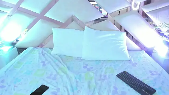 sophie_pariss live sex cam