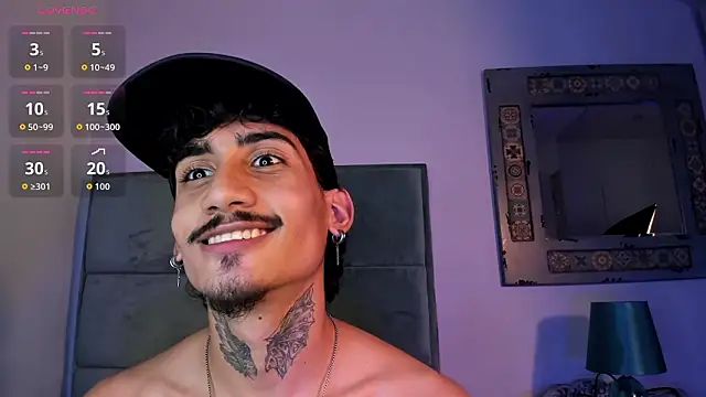 Mr_Strike live sex cam