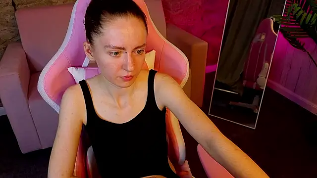 KristineValbuena's cam snapshot