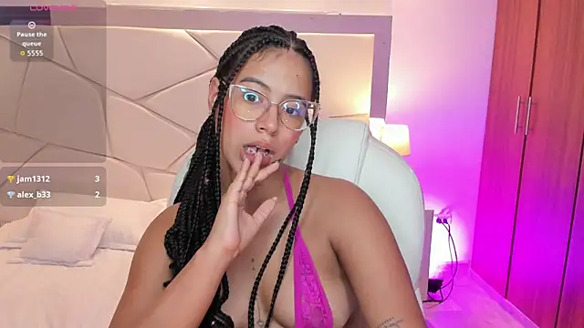 raven_stonee's cam snapshot