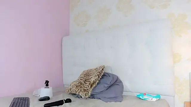 JOLIEBENSON1's cam snapshot