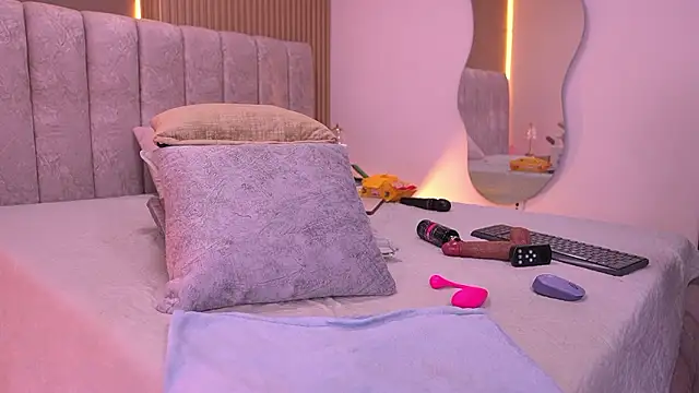 violeta_aroca's cam snapshot