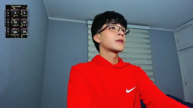 tom_Howard live sex cam