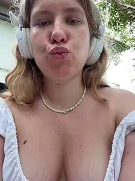 fluffy_bunnyxxx live sex cam