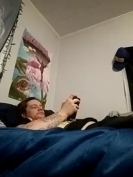 ChuckyyDee's cam snapshot