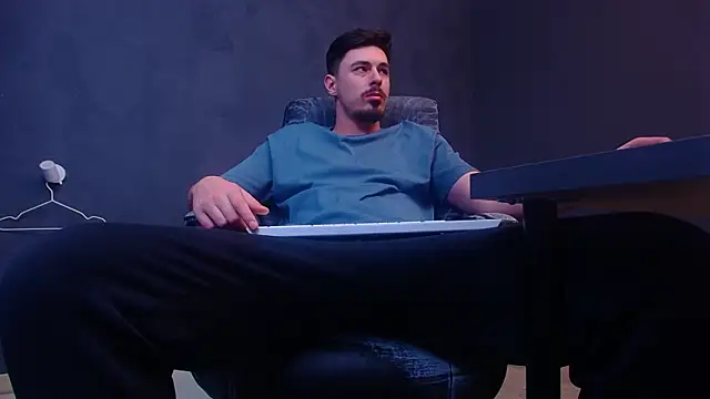 EnzoRace's cam snapshot