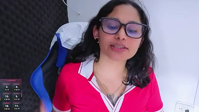 Cuteprincess21 live sex cam