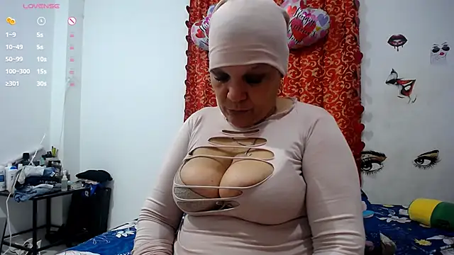 Uzziah_Sabag live sex cam