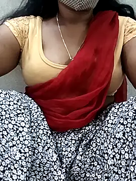 MaaliiiPonuTamil's cam snapshot