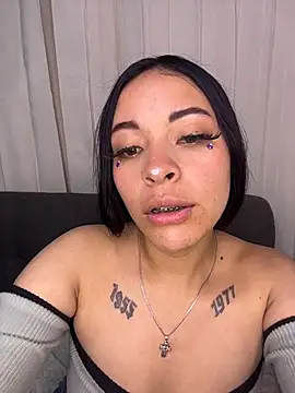 cristal__violetaa's cam snapshot