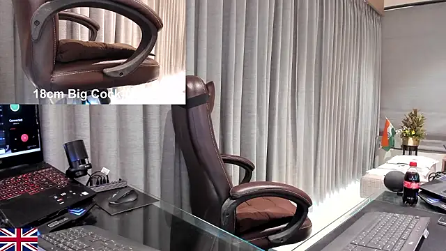 OnlineBossUK live sex cam