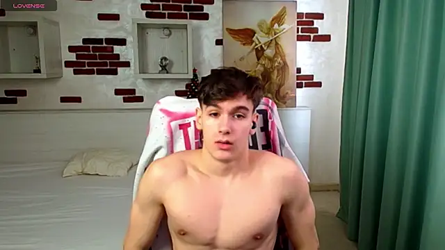 BradyFlint live sex cam