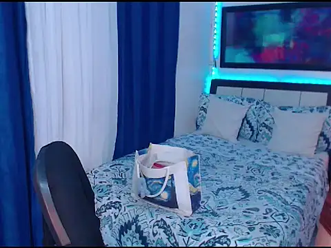 Heavenly_Treats live sex cam