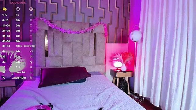 talia_gonzales's cam snapshot