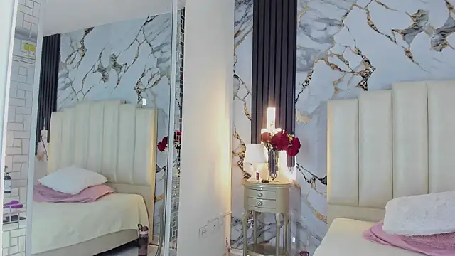 lulumars's cam snapshot