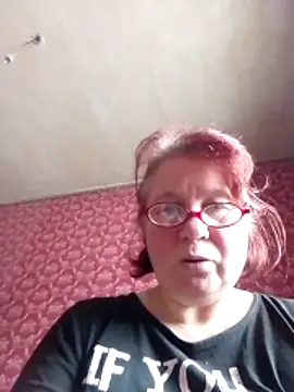 SquirrelFine's cam snapshot