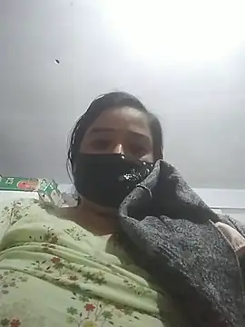 momo_loves's cam snapshot