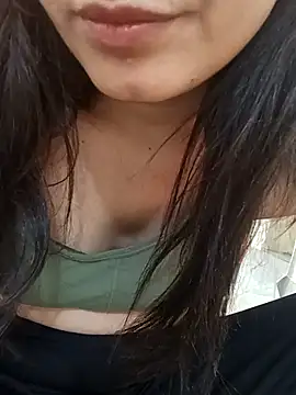 CuteSarikaLIVE's cam snapshot