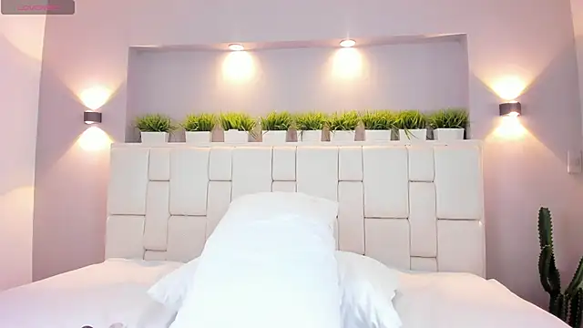 LunnaBlake's cam snapshot