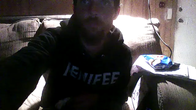 luke_thighwalker2469's cam snapshot