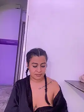 Lili__taylor's cam snapshot