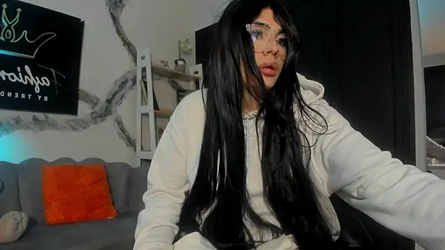 alahiaFoxter_'s cam snapshot