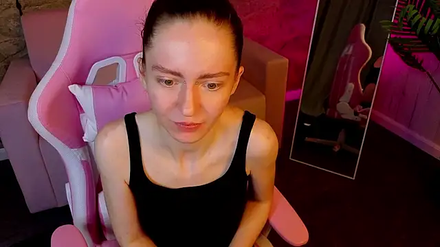 KristineValbuena's cam snapshot