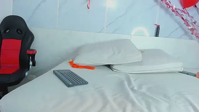 valerith_hale's cam snapshot