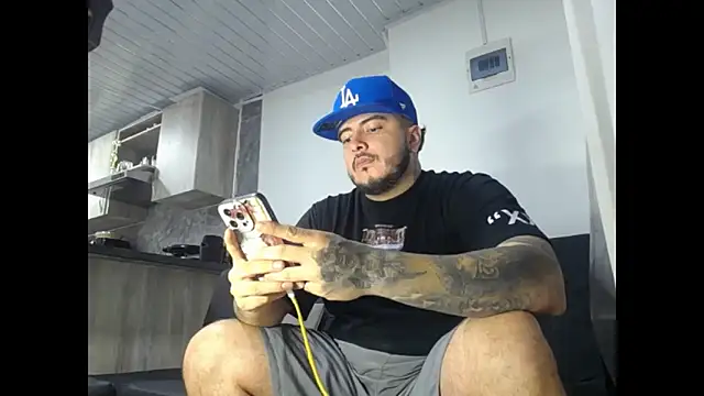 Nero_VanHelsing live sex cam