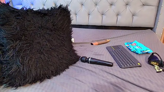 Scarlett_diaz17's cam snapshot