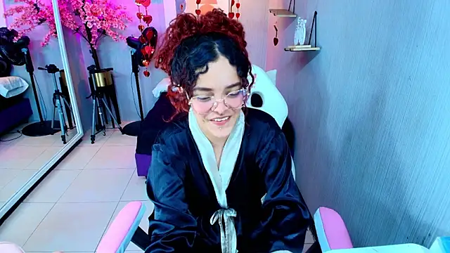 Maggy_t18's cam snapshot