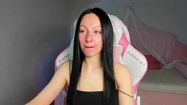 NaomiBlakes live sex cam