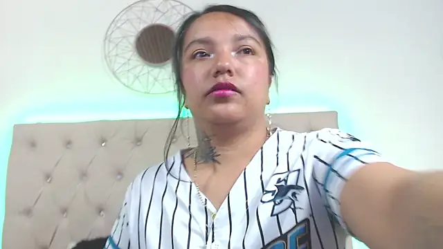 sharon_and_sharit's cam snapshot