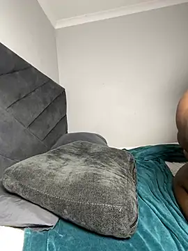 MissLola27's cam snapshot