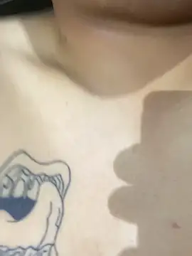 santyhotbi live sex cam