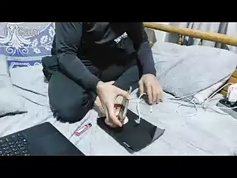 yazin19 live sex cam