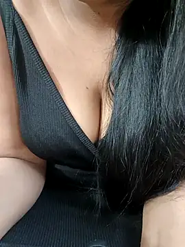 Disha_33's cam snapshot