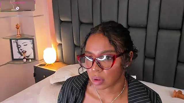 LisaMendez's cam snapshot