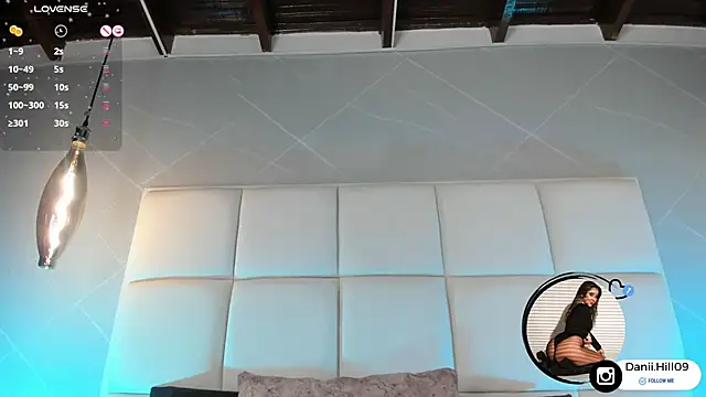 danii_hill_'s cam snapshot