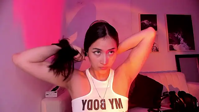 lara_madisson's cam snapshot