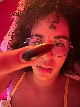 Woo_isDaphne live sex cam