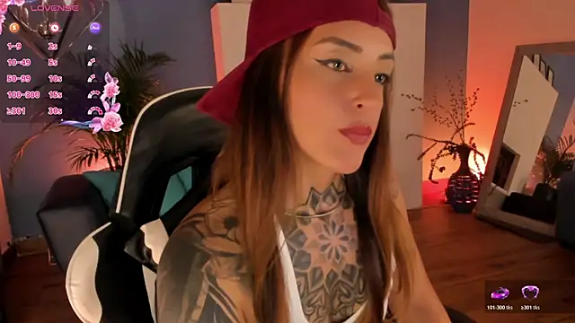 Megan_inked's cam snapshot