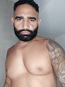 Lucius40 live sex cam