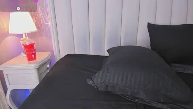 Miia_montero_'s cam snapshot