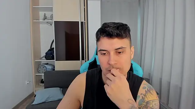 MatMalonne live sex cam