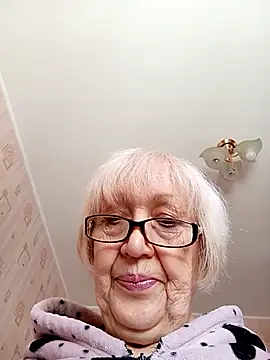 Anatolia5961's cam snapshot