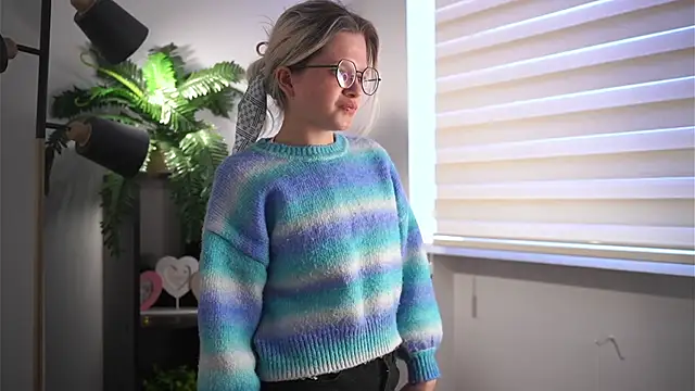 JuleeAndrea's cam snapshot